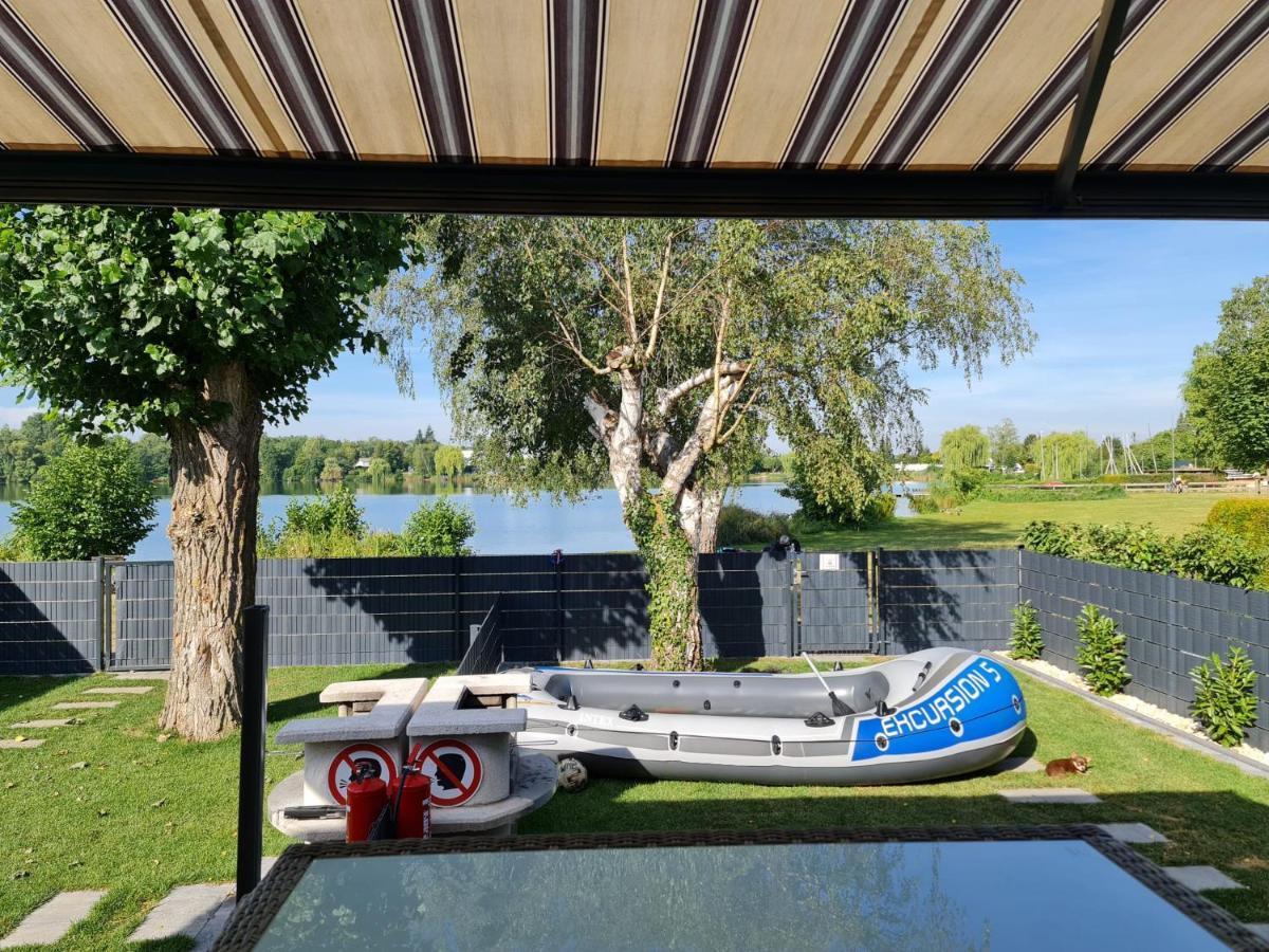 Ferienhaus Am See Hungen Экстерьер фото