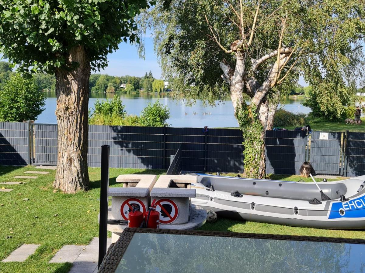 Ferienhaus Am See Hungen Экстерьер фото